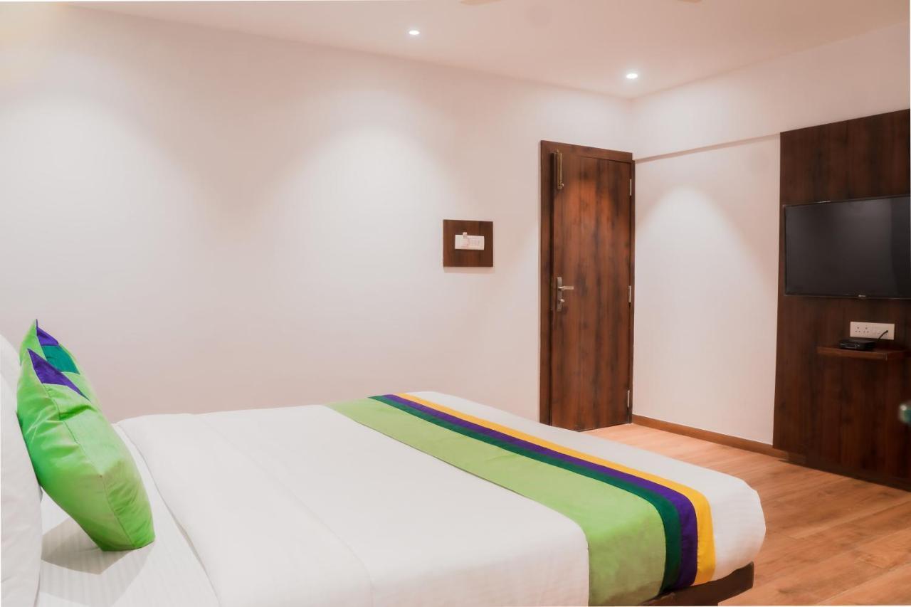 Treebo Serenity Inn, Koregaon Park Pune Exteriör bild