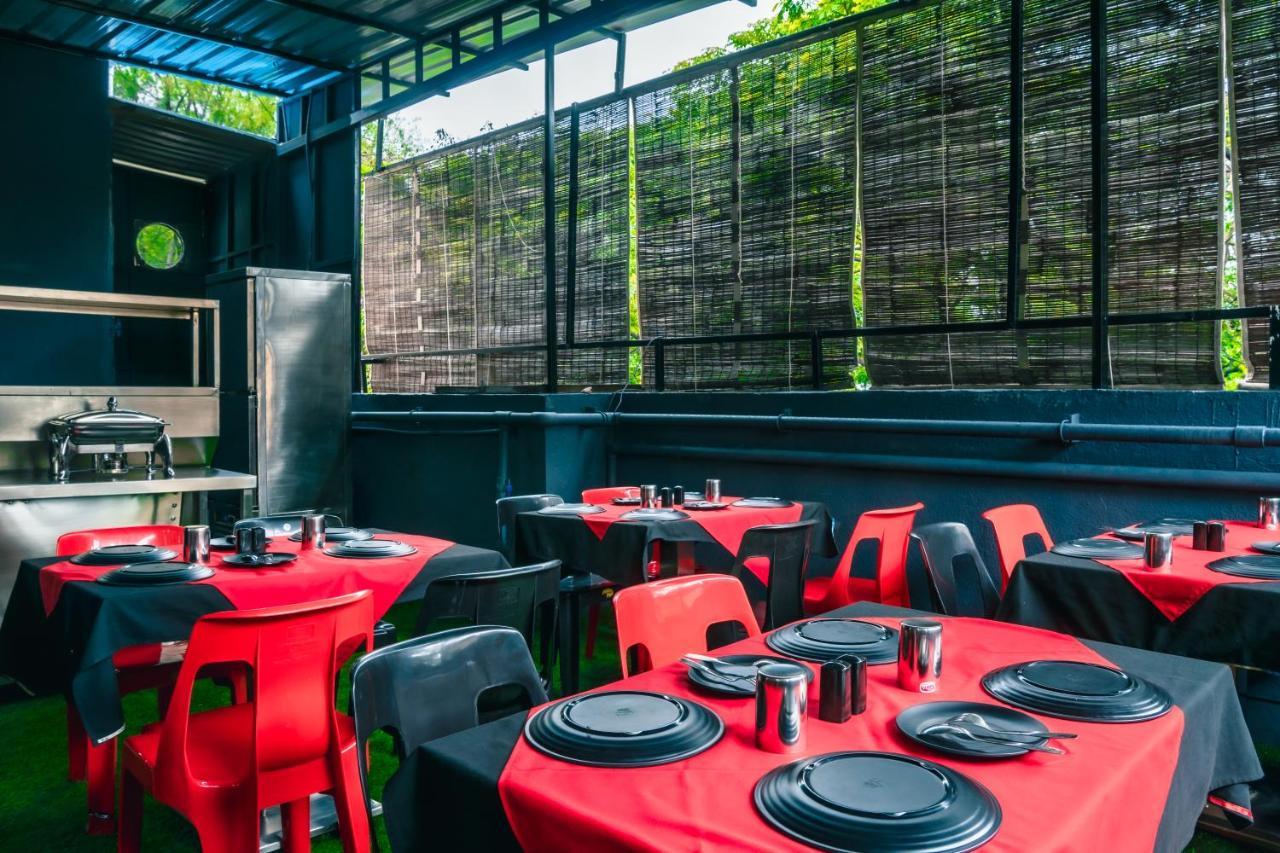 Treebo Serenity Inn, Koregaon Park Pune Exteriör bild
