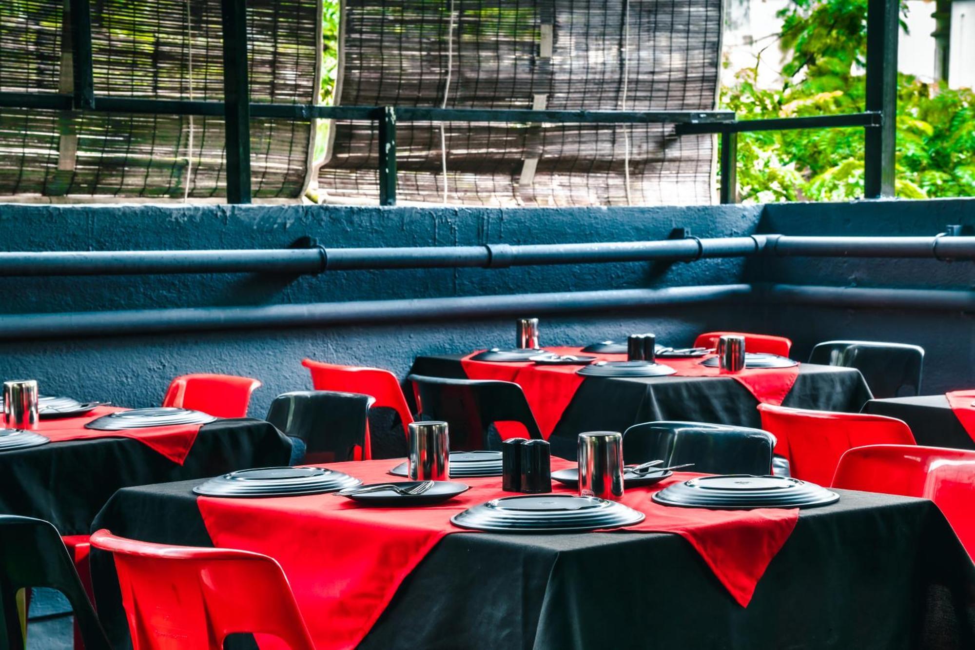 Treebo Serenity Inn, Koregaon Park Pune Exteriör bild